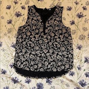 Reitmans Black and White Floral Tank Top